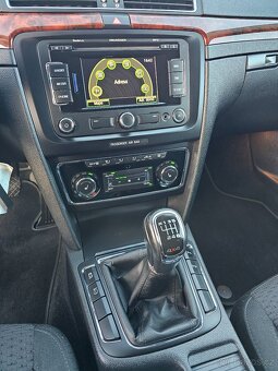 ŠKODA SUPERB 2010 2.0TDI 125kW 4x4 ELEGANCE,SENZORY,VÝHŘEV - 12