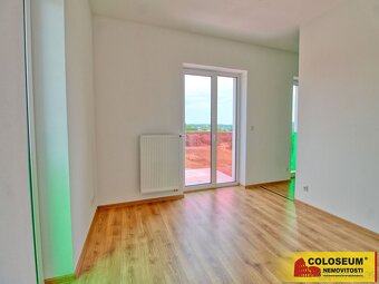 Znojmo, pronájem nadstandartního bytu 4+kk,106 m2, balkon -  - 12