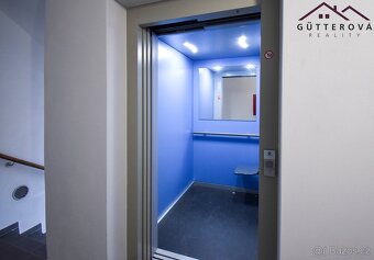 Pronájem bytu 1+kk, 36 m2 s balkónem a parkovacím stáním - H - 12
