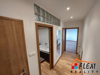 Pronájem bytu 1+1, 54 m2 s klimatizací, ulice Zelená, Moravs - 12
