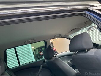Škoda Octavia 1.8Turbo Style - Xenony - Webasto - tažné - 12