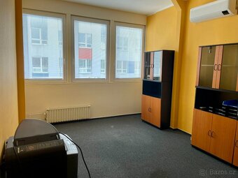 VÝPRODEJ KANCELÁŘSKÉHO NÁBYTKU PRAHA 10 - 12