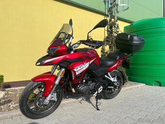 Benelli TRK 251 - 12