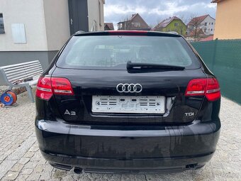 AUDI A3 1.6 TDI - 12