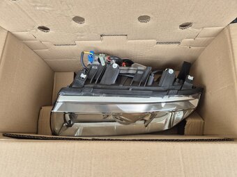 Škoda Fabia I kompletní xenonový světlomet - 12