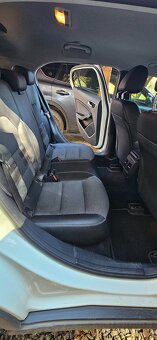 MB gla 200 d 4Matic - 12