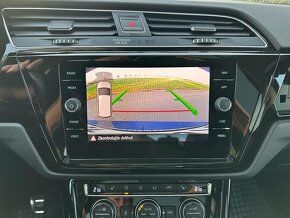 WV Touran 2.0 TDI Highline DSG max.vybava 2016 - 12