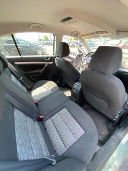 Škoda octavia II 1.6 TDI - 12