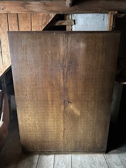 Starožitný nábytek - 12