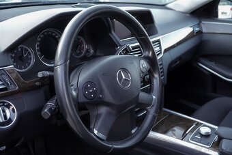 Mercedes-Benz E 220 220 CDI BlueEfficiency - 12