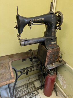 Průmyslové ramenné šicí stroje - 12