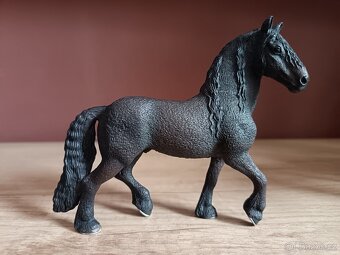 Schleich koně VI SBĚRATELSKÉ FIGURKY - 12
