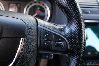 Škoda Octavia Combi RS2 2.0 TFSI RS DSG - 12