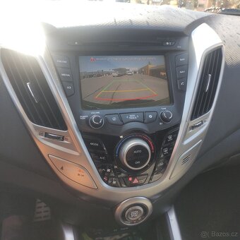 Hyundai Veloster 1.6 103kw benzín - 12