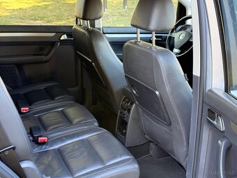 VOLKSWAGEN TOURAN Cross - 12