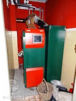 Rodinný dům, zahrada a pozemek v obci Městečko, okr. Rakovní - 12
