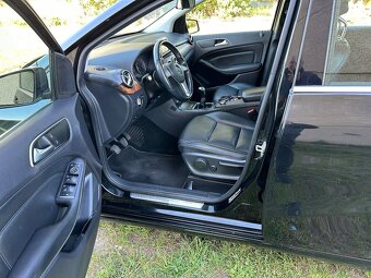 Mercedes Benz B 200CDI - 12