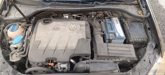 VW Golf VI 2.0 Tdi - 12