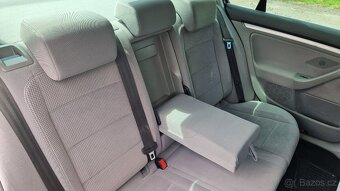 Volkswagen Jetta 2,0 TDI DPF Comfortline - 12