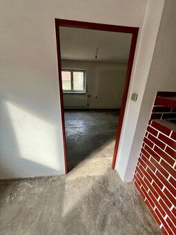 Prodám RD 4+1v původním stavu + zahrada - 12