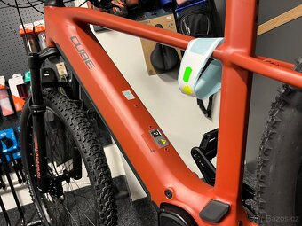 CUBE Reaction Hybrid RACE 800 vel.L 2026 NOVÝ MODEL or.mat - 12