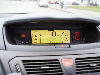 Citroën Grand C4 Picasso,  1.6 Benzín, 2011, automat, 7 míst - 12