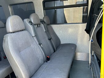 Prodám Renault Master. 2,5dci. 88KW. 9 míst. - 12