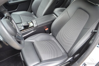 PRODÁM MERCEDES BENZ A 180D NOVÝ MODEL 2022 119.000KM DPH - 12