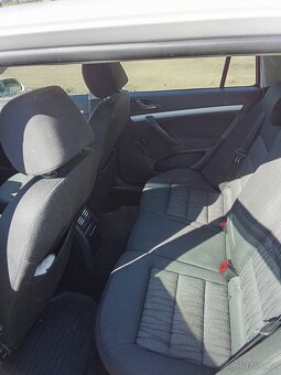 Prodám-Škoda Octavia 2 Combi 1.9.TDI-77kw,r.v.2007 - 12