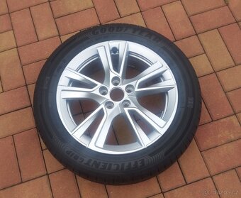 Letní sada ŠKODA Fabia 4 5x100 R16 zánovní TOP stav - 12