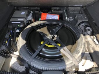 Volvo XC60, 2,0 AWD MOMENTUM PRO B4 - 12