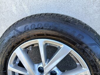 Prodám komplet zimní kola na Mazdu cx-30 vč. disků, ventilků - 12