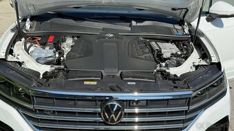 VOLKSWAGEN TOUAREG 3.0 V6 TDI 286k R-Line 4Motion Tiptronic - 12
