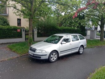 Škoda Octavia combi 1.6Mpi kombi - 12