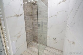 Prodej bytu 3+1 85 m2 s balkonem, Praha 8 - Palmovka - 12