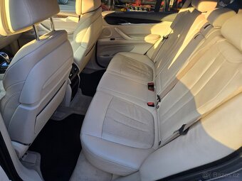 BMW X5 F15 40d xDrive 230kw, M-Paket, velký servis i výbava - 12