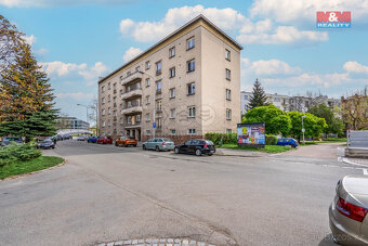 Prodej bytu 3+1, 91 m², Hradec Králové, ul. Škroupova - 12