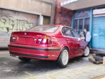BMW E46 328i 1:18 UT Models - 12