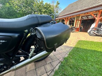 Triumph Street Twin 900 ABS - 12