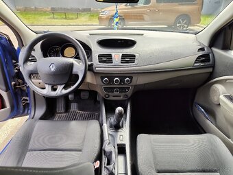 Renault Megane 1.6 benzín - 12