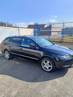 SUPERB COMBI 2.0 tdi 103 kw 4x4 - 12