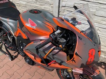 HONDA CBR 600RR - 12