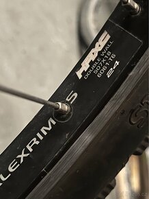 Dětské kolo Specialized Hotrock 24 - 12