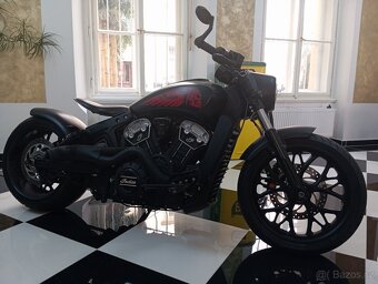 Indian scout bobber Dark Horse Custom - 12
