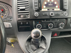 Volkswagen Transporter 2,0TDI 103KW L2H1 2xŠOUP AC NAVI DPH - 12
