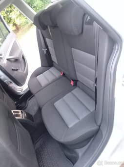 ŠKODA OCTAVIA 2 COMBI 1.9 TDI jen 169tis.km,DSG - 12