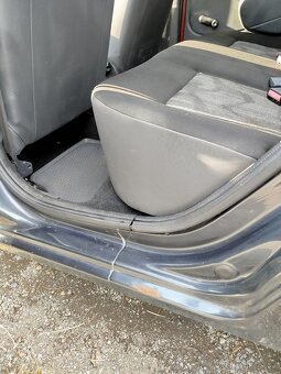 Dacia Sandero r.v. 2009 64kW - 12
