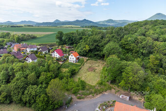 Prodej stavebního pozemku 800 m², obec Oparno, okres Litoměř - 12