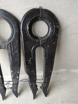 Kryty Řetězu ČZ - 12