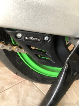 Kawasaki ZXR 400 - 12